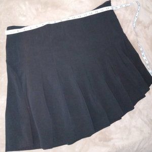 Side zip pleated plus size skirt
